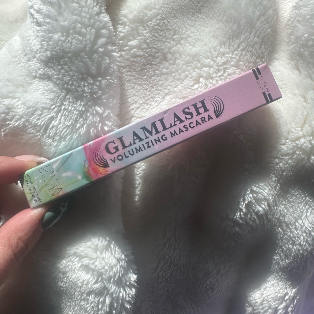 NIB Laura Geller Glamlash Volumizing Mascara - Black - Picture 2 of 4